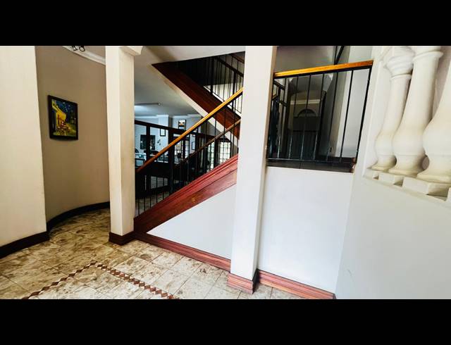 640M² OFFICE FOR SALE IN MORELETA PARK